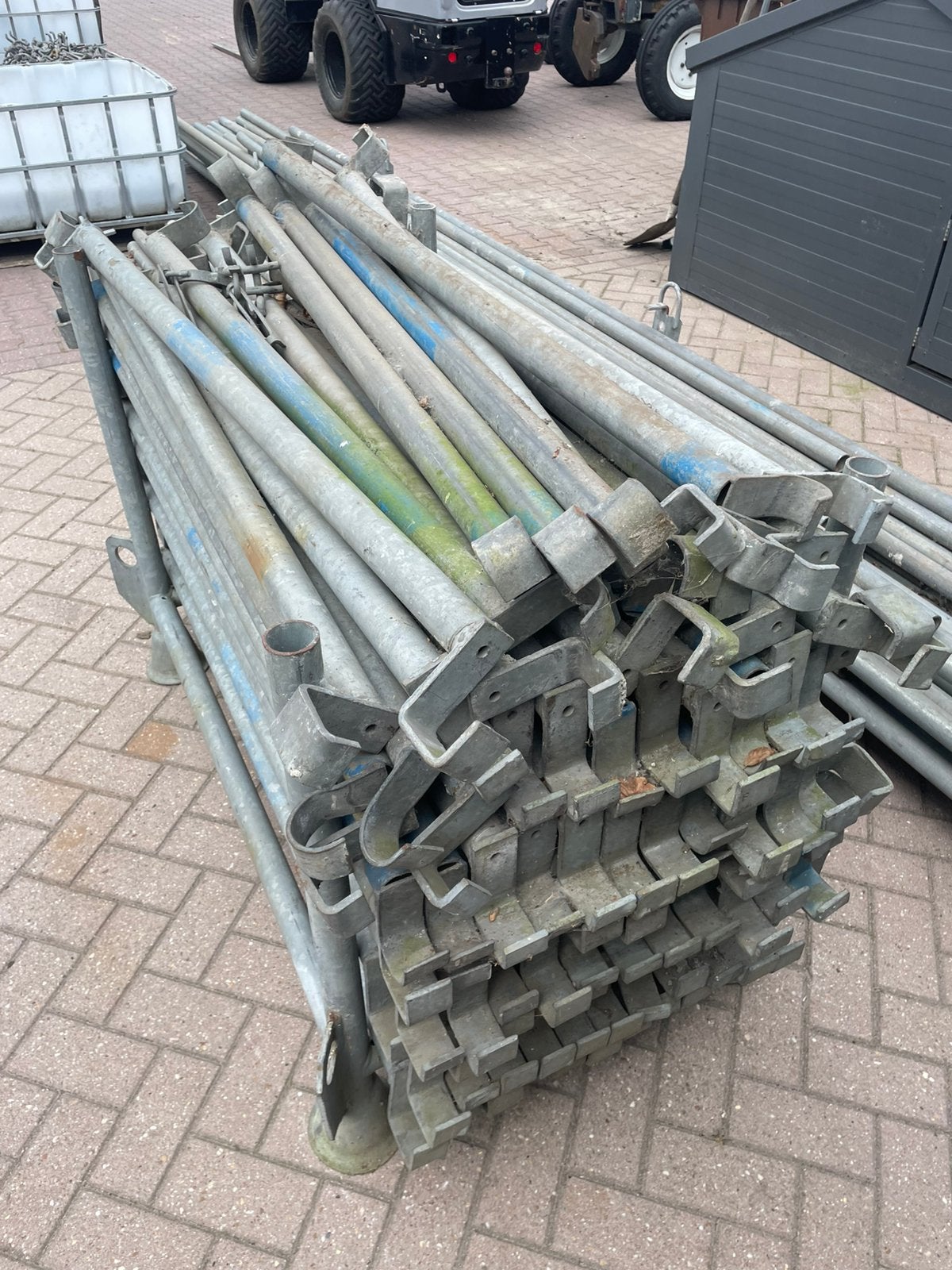 Steigermateriaal, Doe-het-zelf en Verbouw, Steigers, Ophalen of Verzenden, Gebruikt, Gevelsteiger, 5 meter of hoger