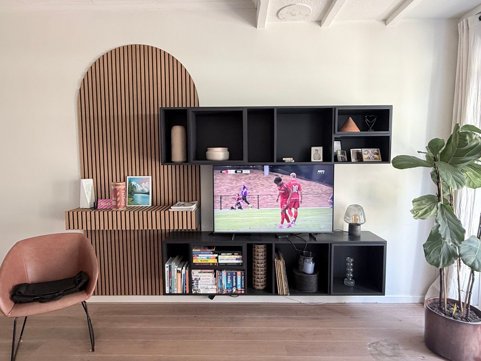 Wandkasten 2x zwart / tv meubel, Huis en Inrichting, Kasten | Wandmeubels, Ophalen, Zo goed als nieuw, Minder dan 150 cm, Minder dan 100 cm