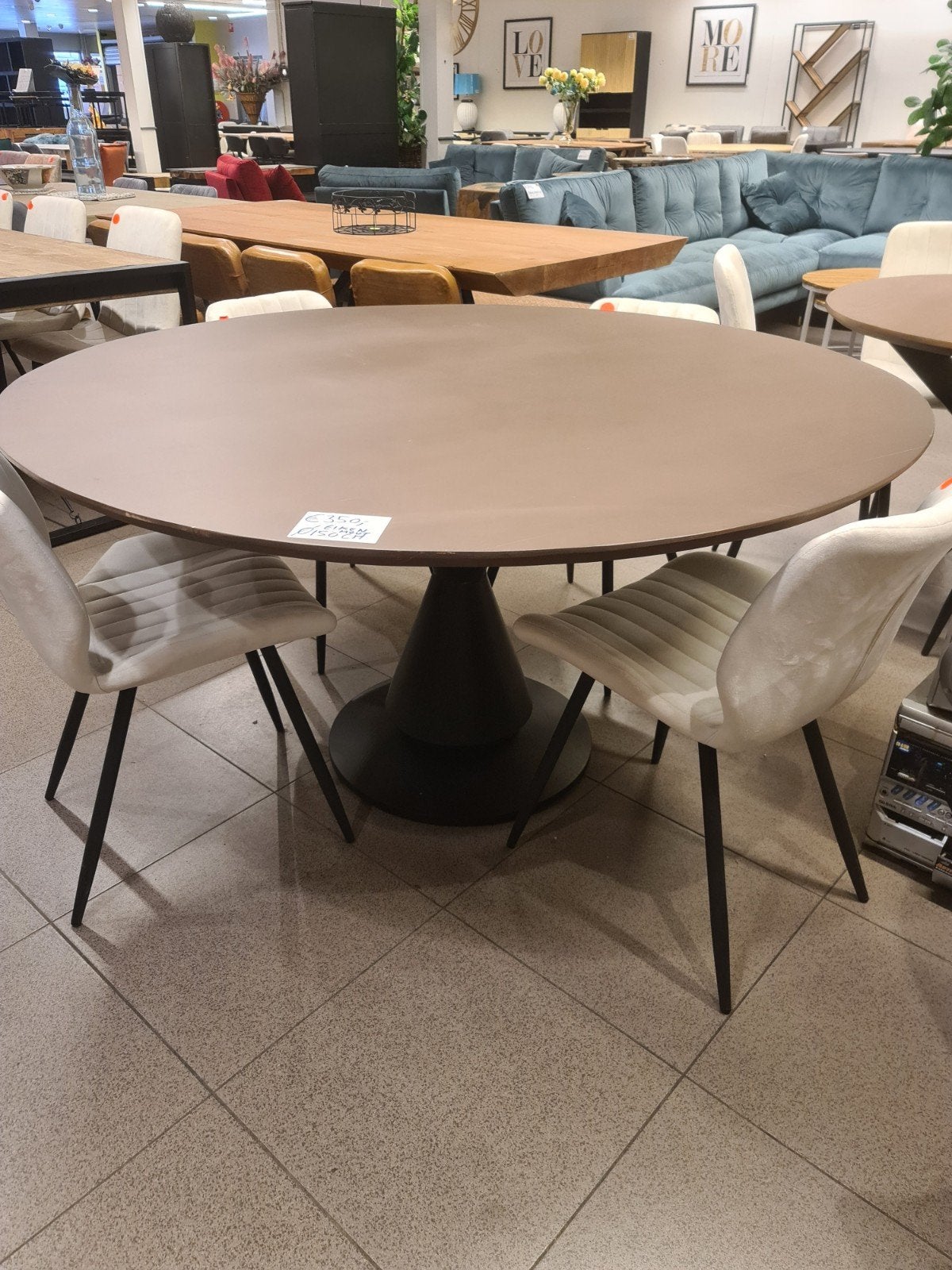 nieuwe eettafel rond 150cm eiken op middenmoot €350, Ophalen, Hout, ., Nieuw