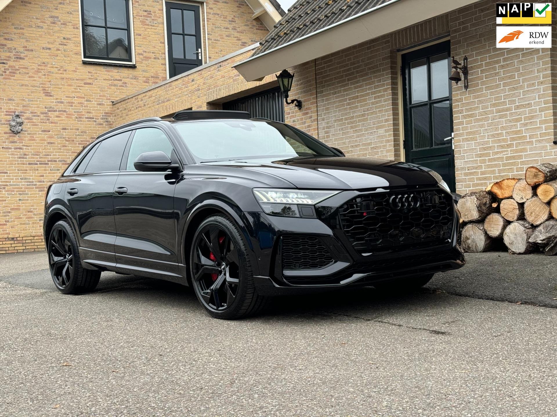 Audi RSQ8 4.0 TFSI RSQ8 600PK |KERAMISCH| ACC |B&O| SOFTCLOS, Auto's, Dealer onderhouden, Gebruikt, 600 pk, Zwart
