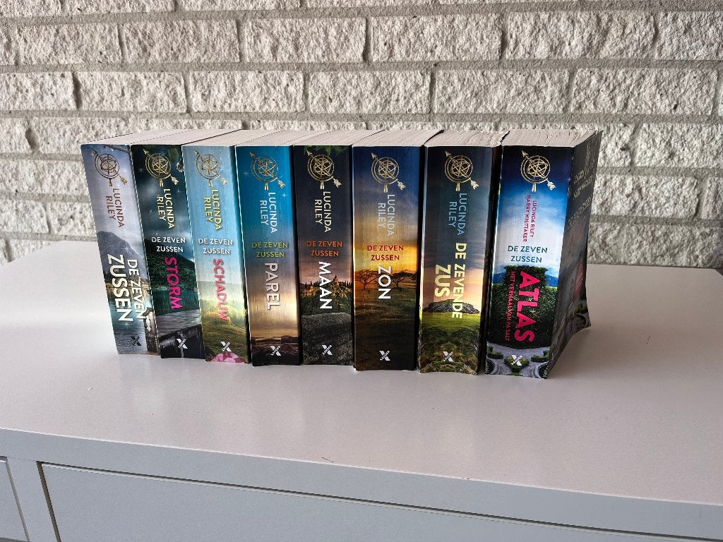 Lucinda Riley - 7 Zussen serie - 8 boeken, Boeken, Ophalen, Gelezen, Lucinda Riley, Nederland