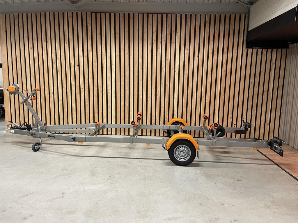 Nieuwe 'VANCLAES' 1350KG V-Bun TRAILER Tender Sloep Bun RVS