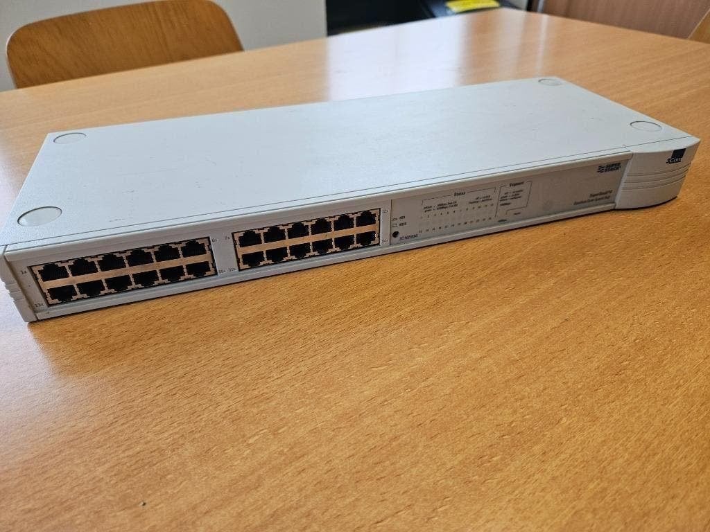 3COM Superstack II Baseline Dual Speed Hub 3C16593A, Computers en Software, Netwerk switches, Gebruikt, Ophalen