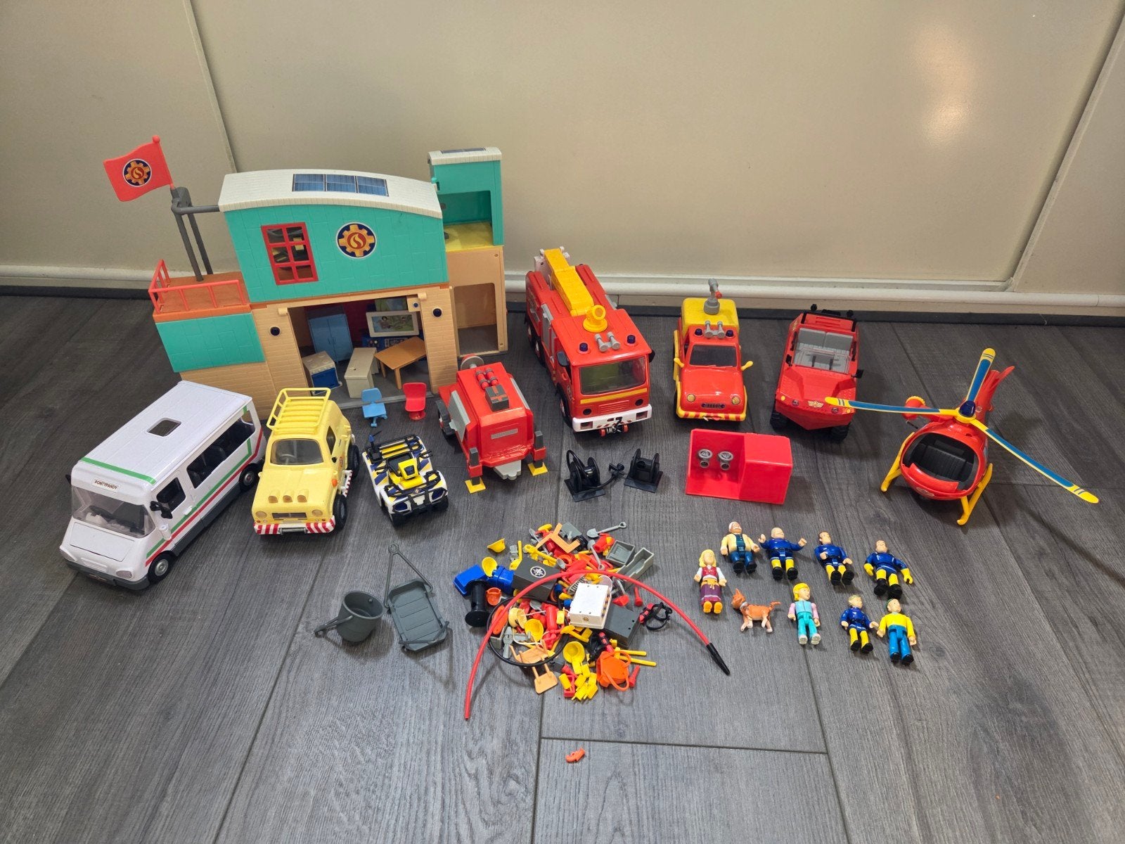 Grote set Brandweerman Sam, Kinderen en Baby's, Speelgoed | Actiefiguren, Ophalen, Gebruikt