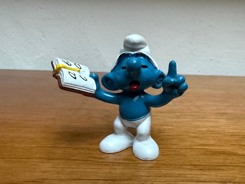 Leraar smurf – bruin boek, Verzamelen, Ophalen of Verzenden, Gebruikt, Overige Smurfen, Poppetje, Figuurtje of Knuffel