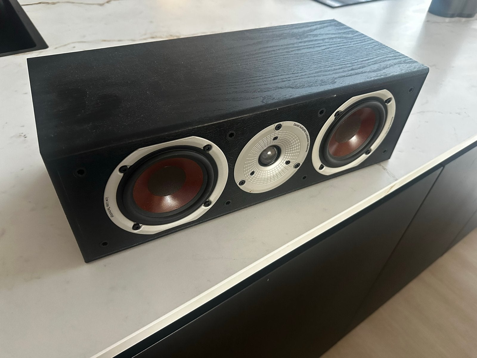 DALI SPEKTOR VOKAL Center Speaker - Zo goed als nieuw, Ophalen of Verzenden, Zo goed als nieuw, Geschikt voor surround/home cinema