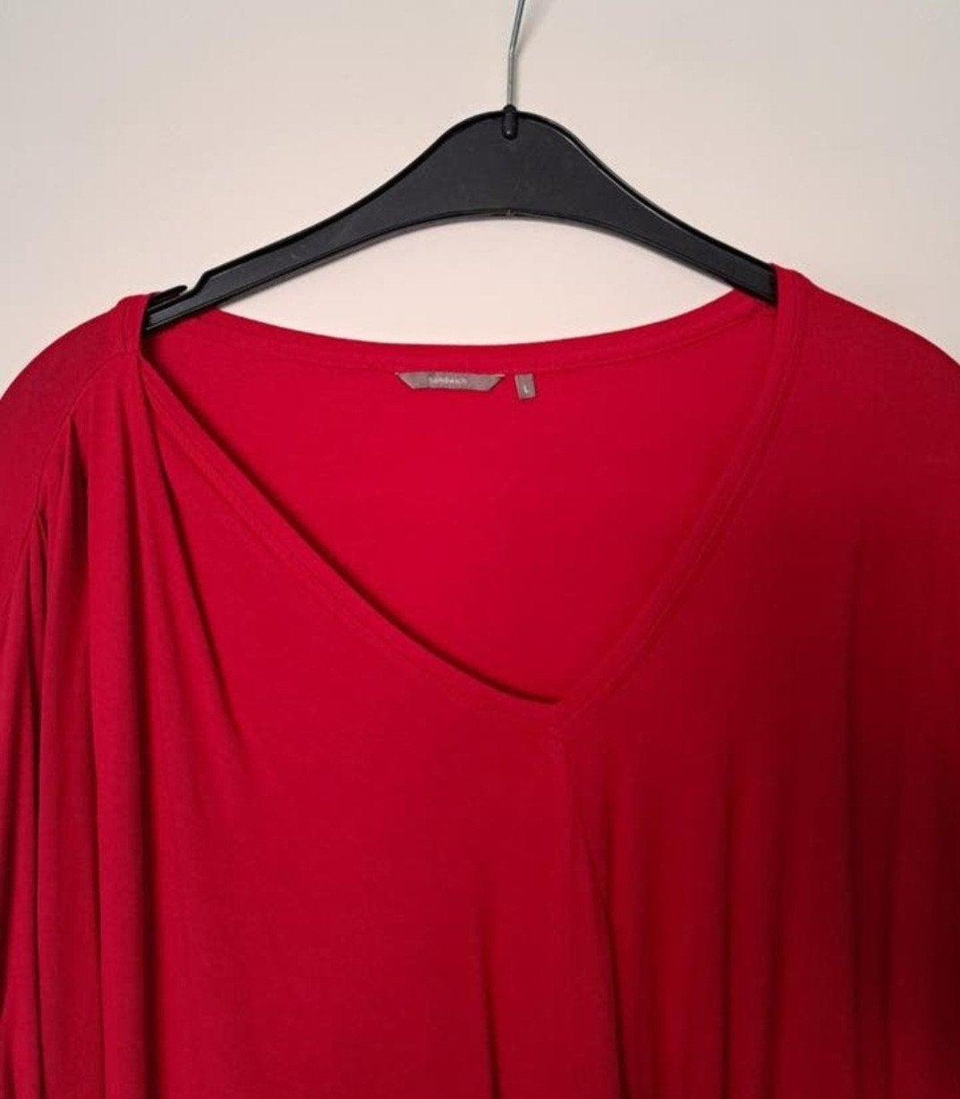 Asymmetrische rode top van Sandwich, maat L, Kleding | Dames, Maat 42/44 (L), Ophalen of Verzenden, Zo goed als nieuw, Lange mouw