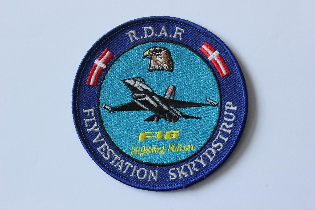 patch f-16  flyvestation skrydstrup  denmark, Verzenden, Zo goed als nieuw, Patch, Badge of Embleem