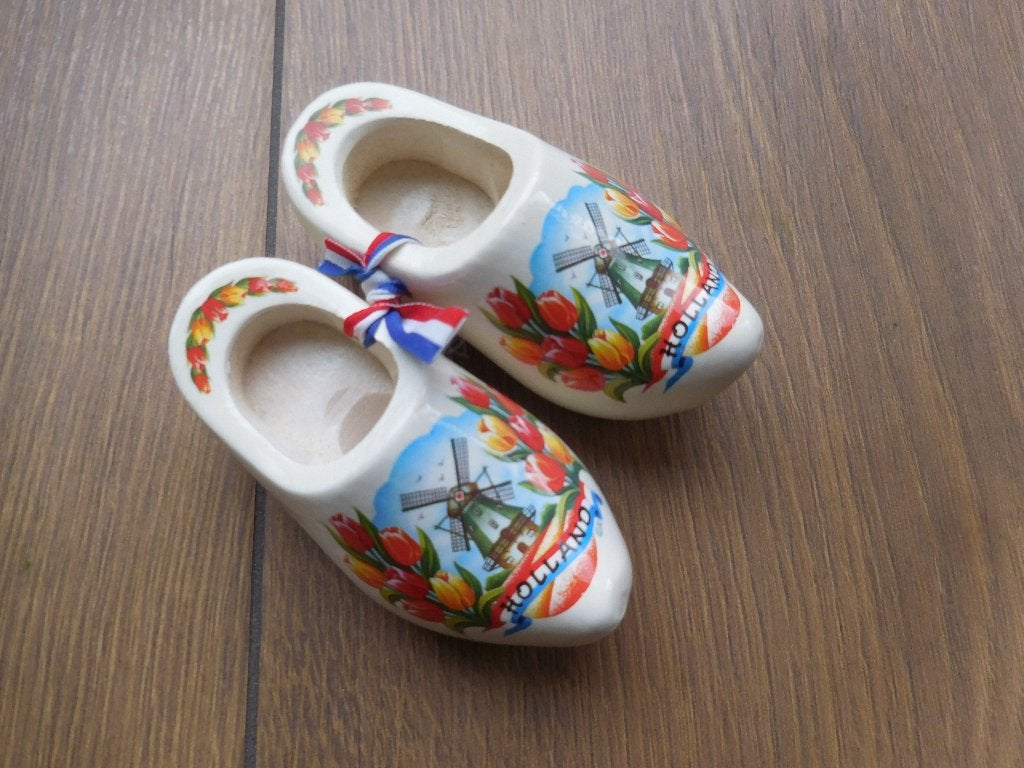 Klompjes. Wit met molen afbeelding. Nieuw 11/5 cm., Verzamelen, Beelden en Beeldjes, Ophalen of Verzenden, Nieuw, Overige typen