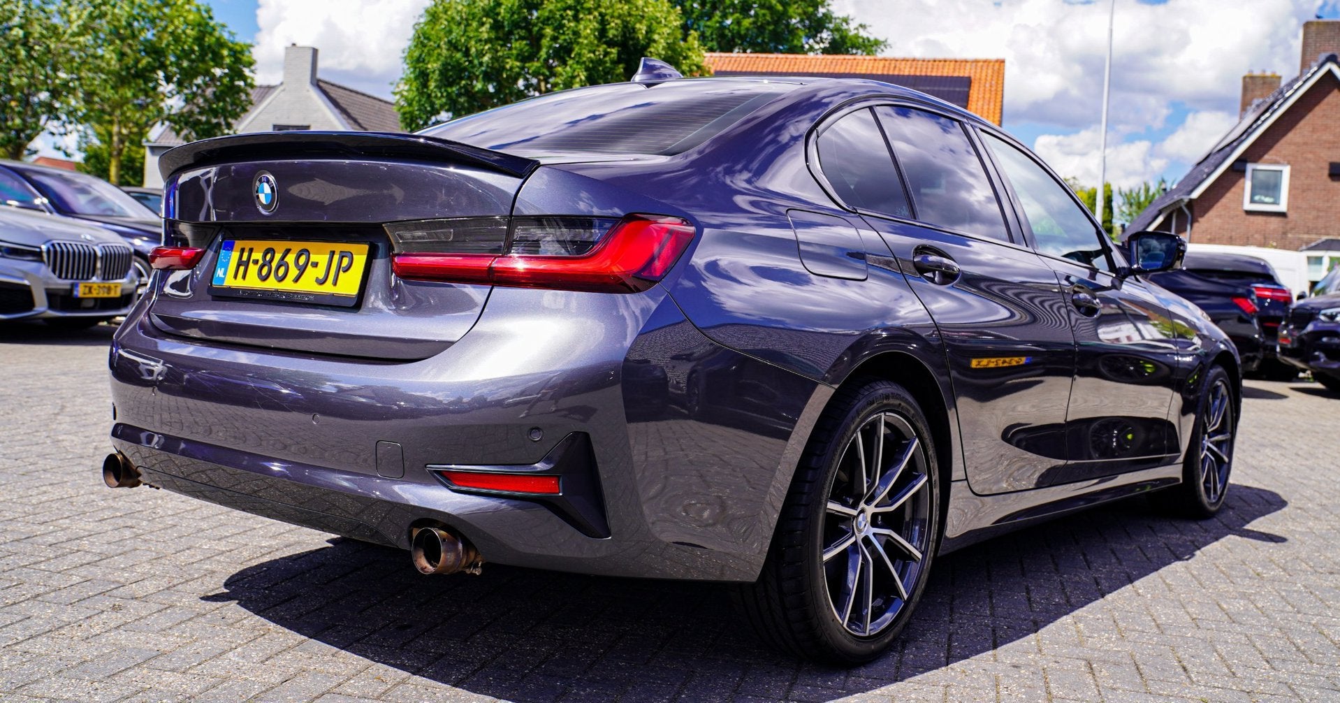 BMW 3-serie 320i High Executive Edition | LED | Luxe Leder |, Automaat, 1998 cc, Achterwielaandrijving, Gebruikt