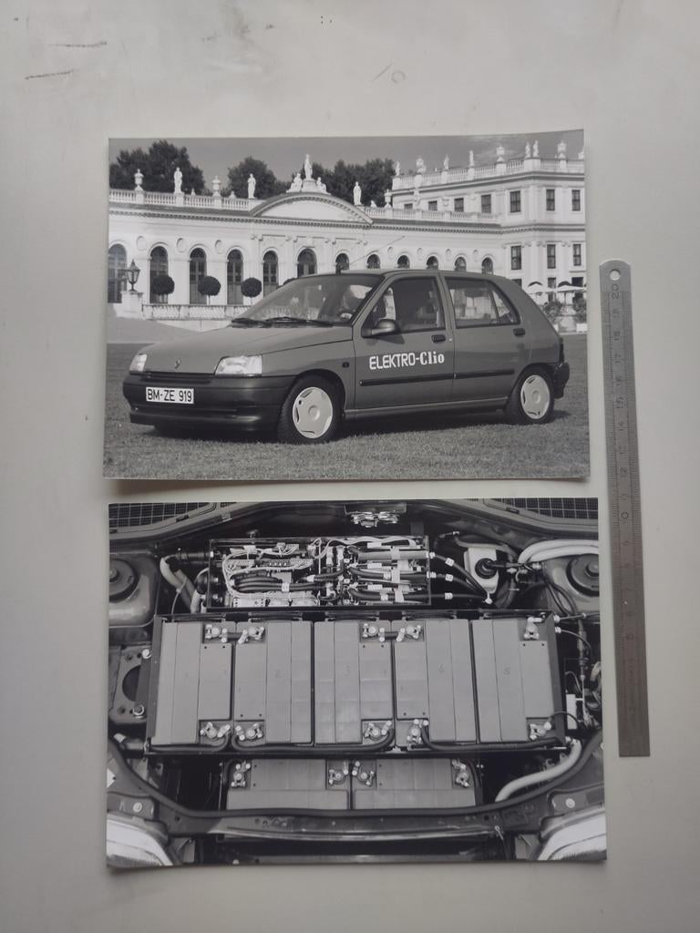 (332) Renault Elektro-Clio persfoto 2x, Ophalen of Verzenden, 1960 tot 1980, Zo goed als nieuw, Overige onderwerpen