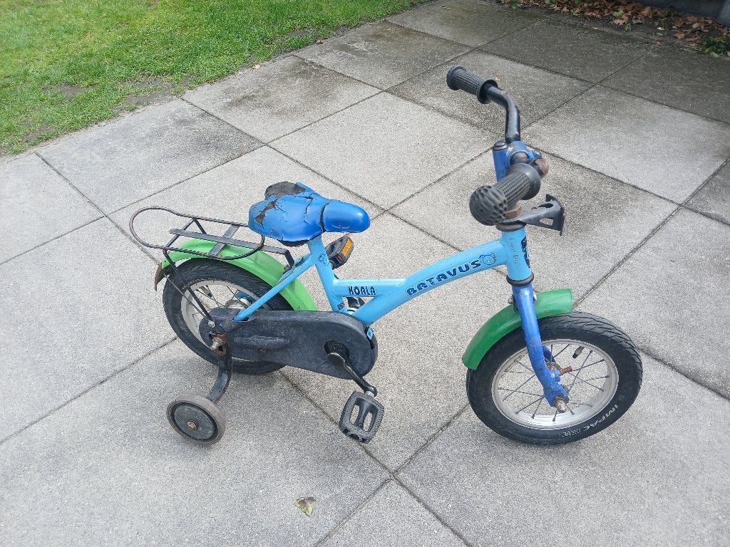 Kinderfiets 12 inch, Ophalen, Terugtraprem, Zijwieltjes, Gebruikt