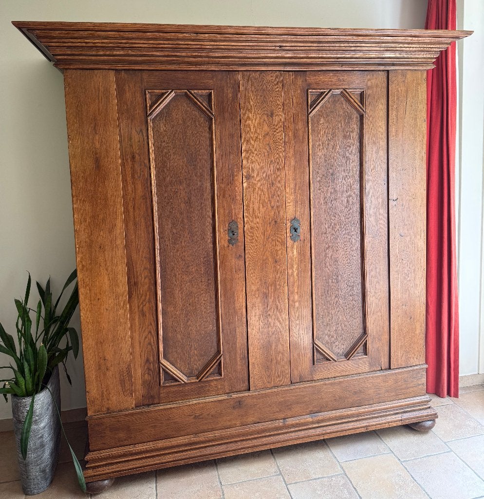 *prijs verlaagd* Grote eiken kloosterkast | 210 cm breed, Antiek en Kunst, Ophalen