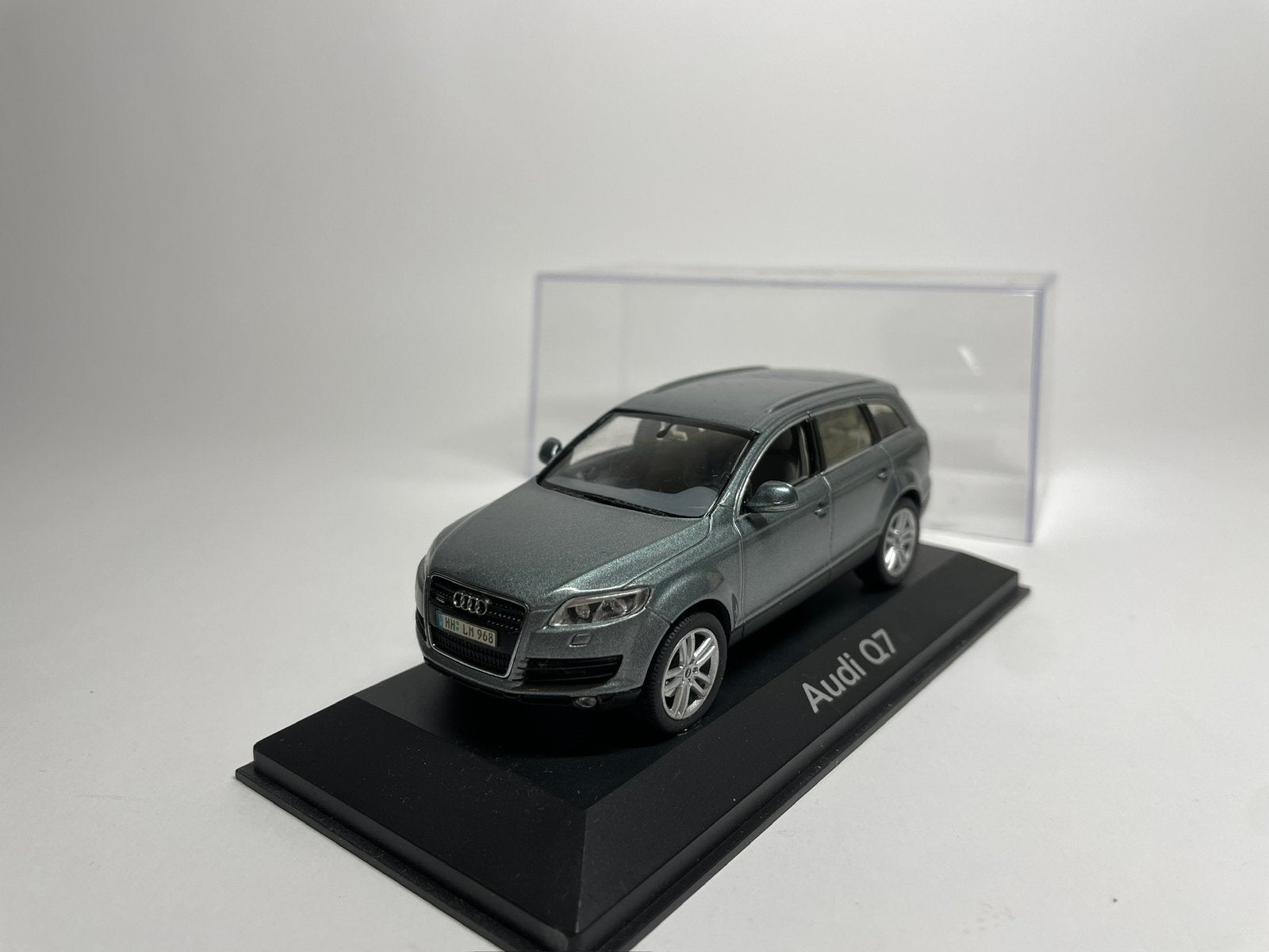 Schuco Audi Q7 collectors model, Ophalen of Verzenden, Zo goed als nieuw, Auto, Schuco