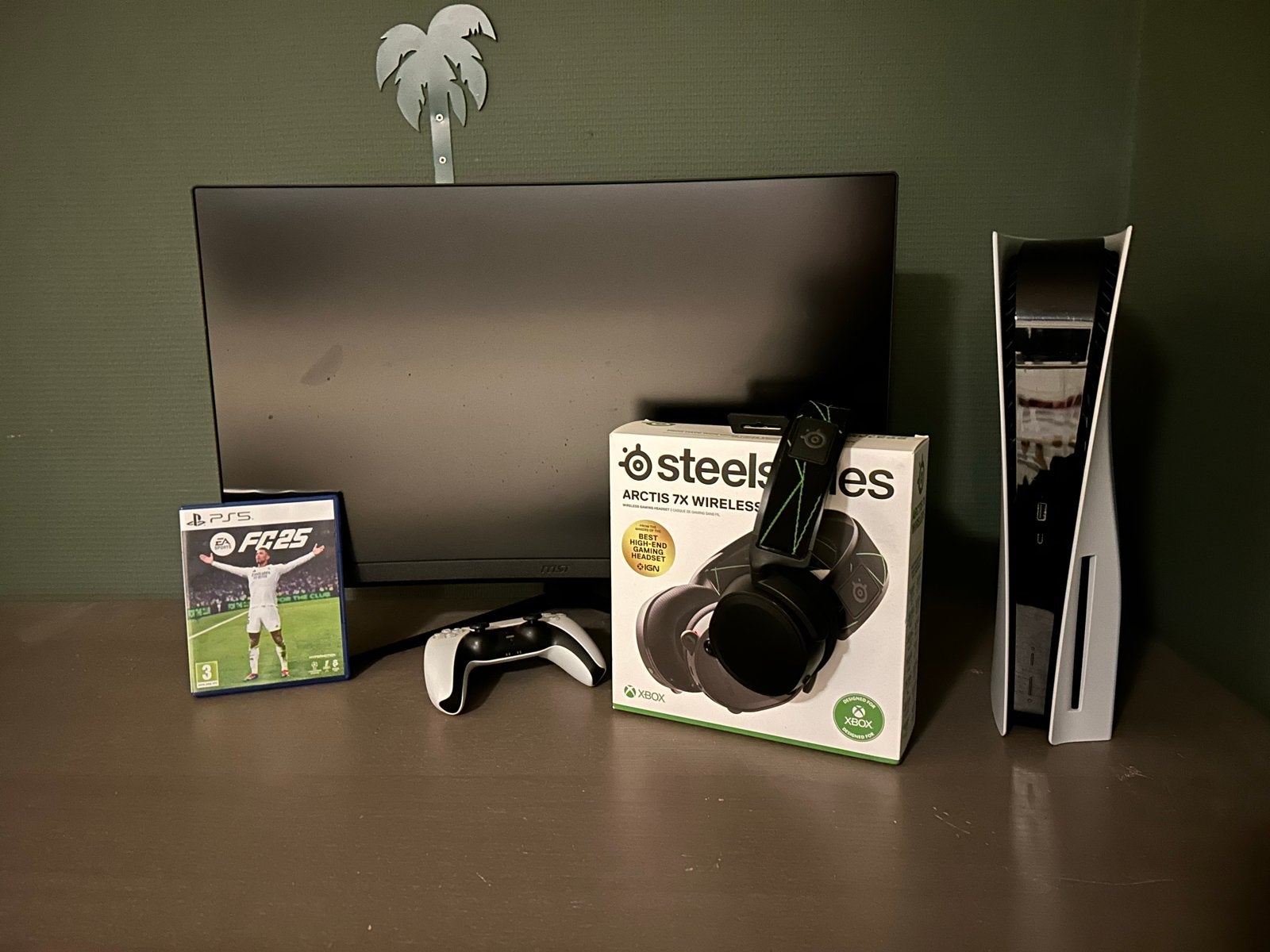 Gaming Setup: PS5, Monitor, Headset, Controller en fifa 15, Ophalen of Verzenden, Zo goed als nieuw