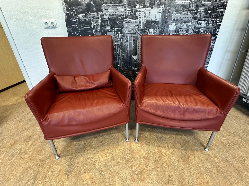 2 Rode fauteuils, leer, in goede staat., Huis en Inrichting, Fauteuils, Ophalen, Gebruikt, 75 tot 100 cm, Modern