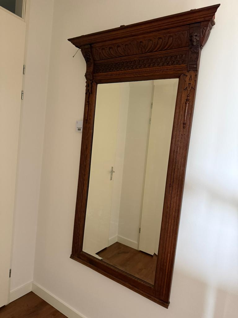 Antieke spiegel met sierlijke houten lijst, Ophalen, Rechthoekig, 50 tot 100 cm, 150 tot 200 cm