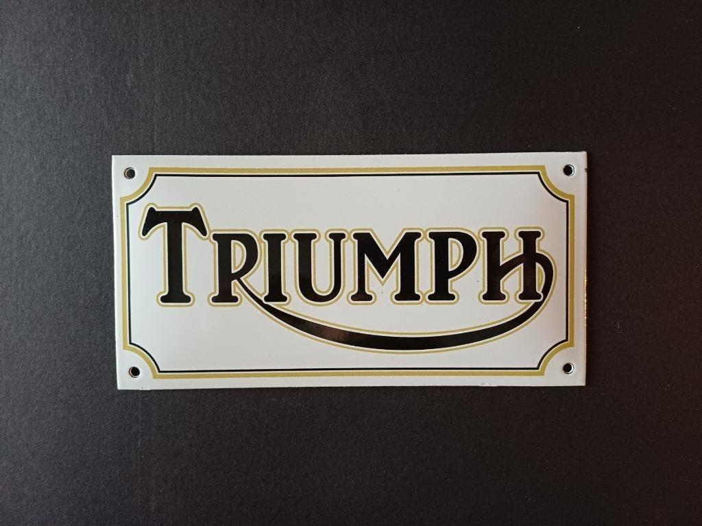 Emaille gebold TRIUMPH reclamebord reclame bord, Verzamelen, Ophalen of Verzenden, Gebruikt, Reclamebord