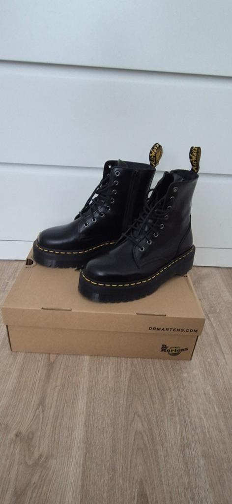 Dr. Martens Jadon laarzen - Zwart, Ophalen, Zwart, Lage of Enkellaarzen, Dr. Martens