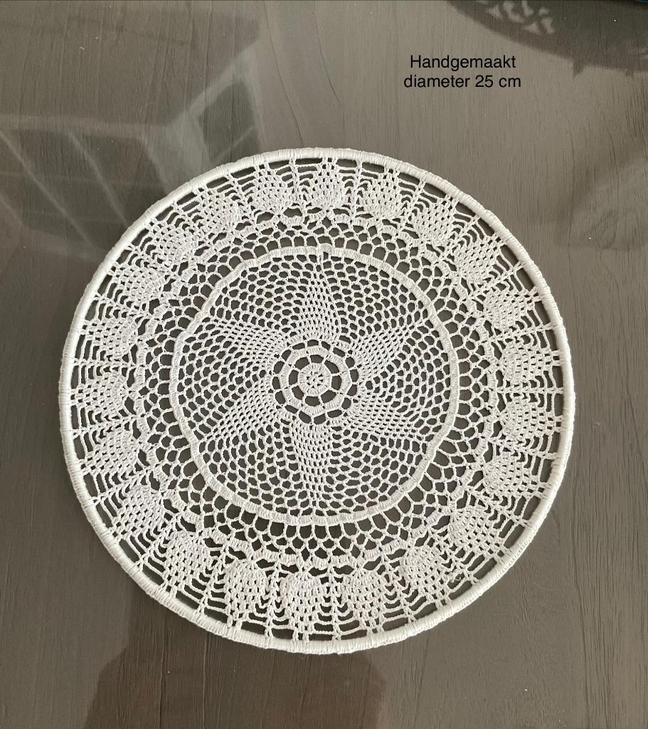 Kleine handgemaakte mandala met een diameter van 25 cm, Ophalen of Verzenden, Nieuw, Handgemaakt, Wandhanger