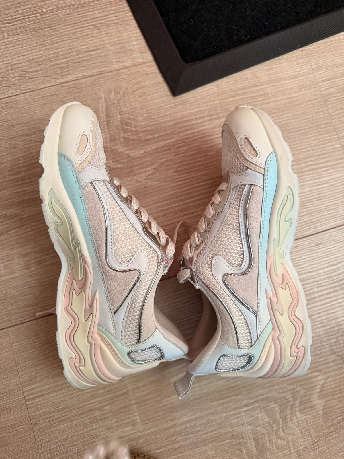 Sandro Flame sneakers maat 36, Kleding | Dames, Overige kleuren, Ophalen of Verzenden, Sneakers of Gympen, Zo goed als nieuw