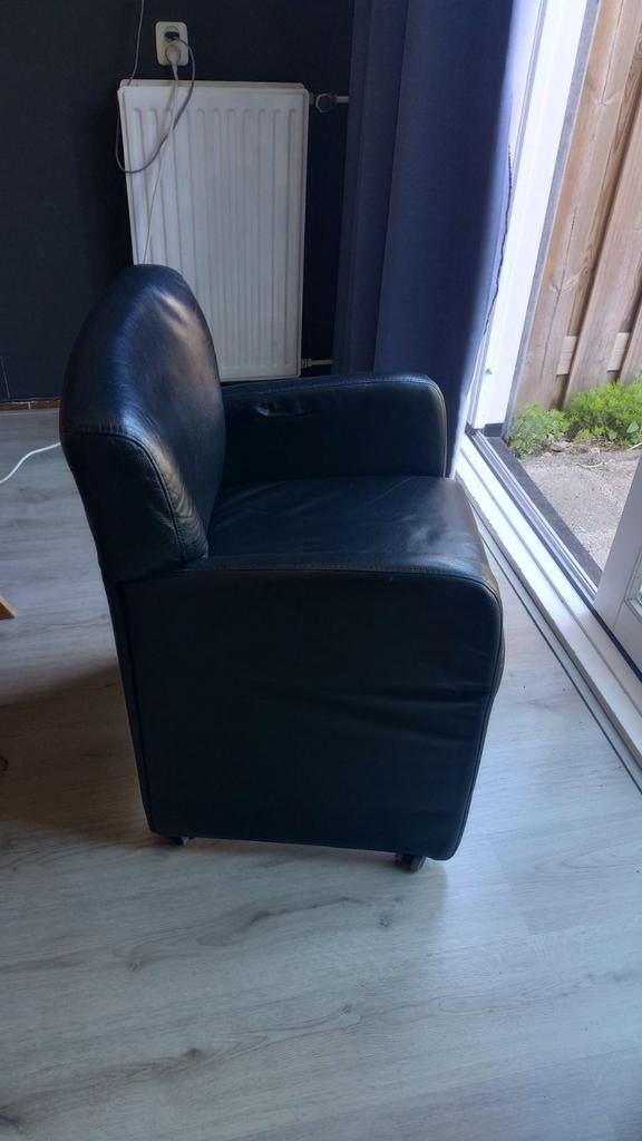 Zwarte leren eetkamerstoelen, Huis en Inrichting, Fauteuils, Ophalen of Verzenden, Minder dan 75 cm, 50 tot 75 cm