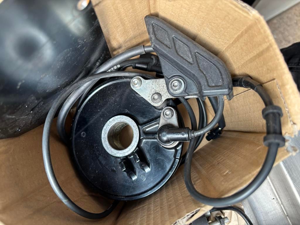 Yamaha FZ1 ABS sensor opnemer wiel, Ophalen of Verzenden, Gebruikt
