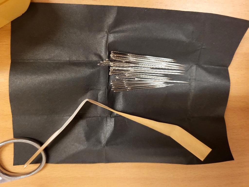 Naalden in pakketje.            Prym., Ophalen of Verzenden, Nieuw, Handborduren, Onderdeel of Toebehoren