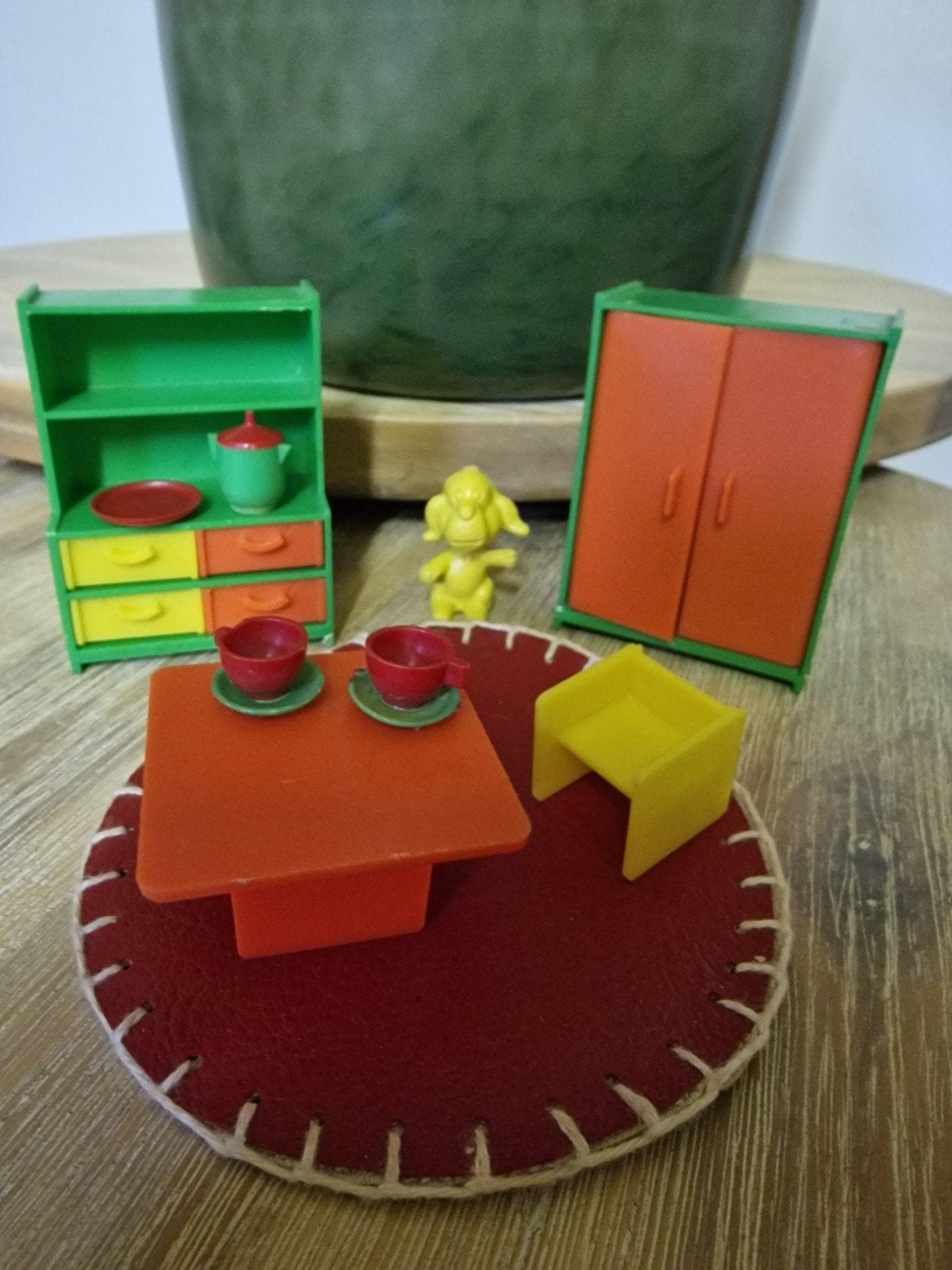 mini meubels jaren 70, Verzamelen, Poppenhuizen en Toebehoren, Ophalen of Verzenden, Gebruikt, Poppenhuis