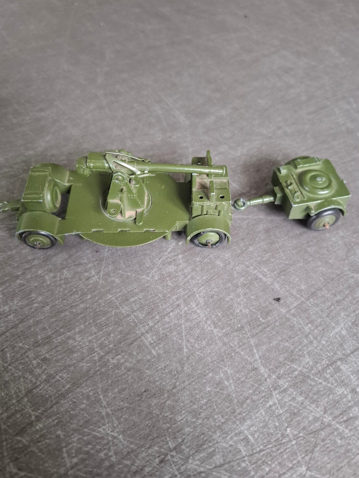 Dinky Toys Militair Voertuig met Kanon - Vintage Speelgoed, Hobby en Vrije tijd, Ophalen of Verzenden, Gebruikt