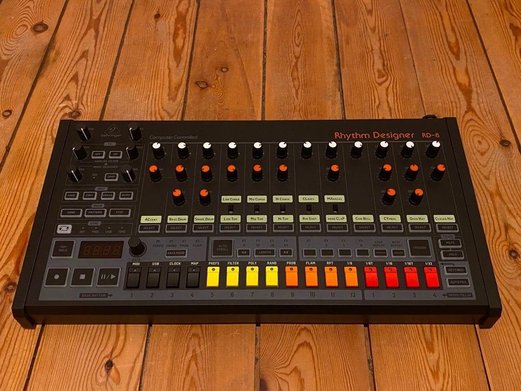 Behringer RD-8 mkII met Stofkap, Muziek en Instrumenten, Drumcomputers, Ophalen of Verzenden, Zo goed als nieuw, Overige merken