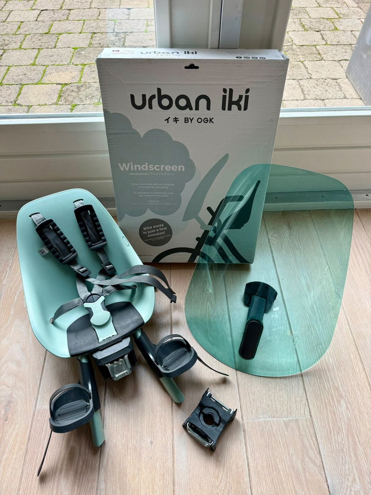 Complete set urban iki voorzitje, windscherm, adapter, Ophalen, Zo goed als nieuw, Voorzitje, Voetsteuntjes