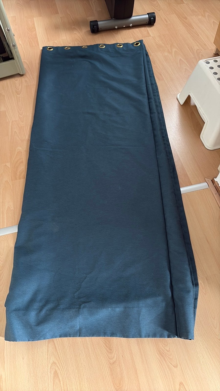 HEMA VERDUISTEREND GORDIJN MET RINGEN, Met ringen, 180 cm, Ophalen of Verzenden, Zo goed als nieuw
