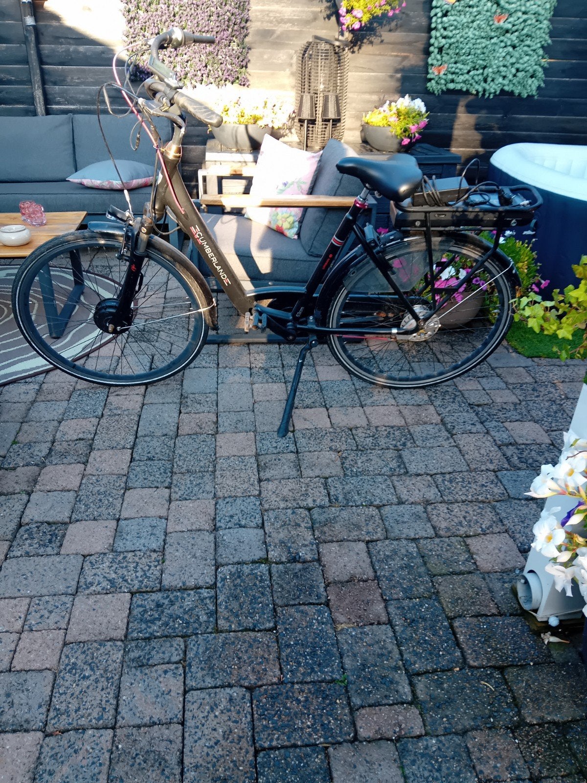 Cumberland elektrische fiets, frame 53 cm, oplader defect, Fietsen en Brommers, Overige merken, Minder dan 30 km per accu, Gebruikt