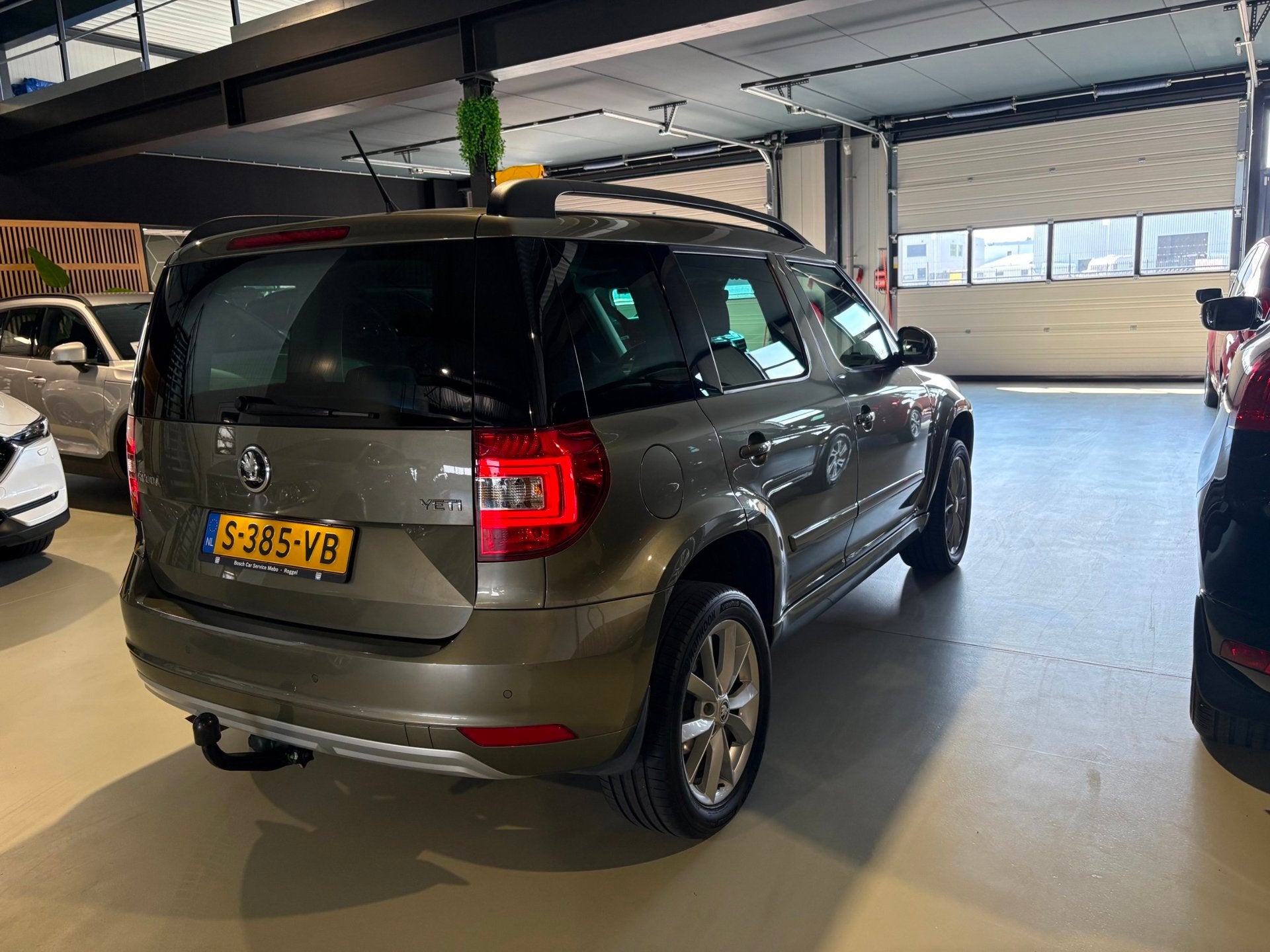 Skoda Yeti 1.2 TSI automaat Greentech Ambition Joy panoramad, Auto's, Skoda, Gebruikt, 4 cilinders, Leder en Stof, Automatische klimaatregeling