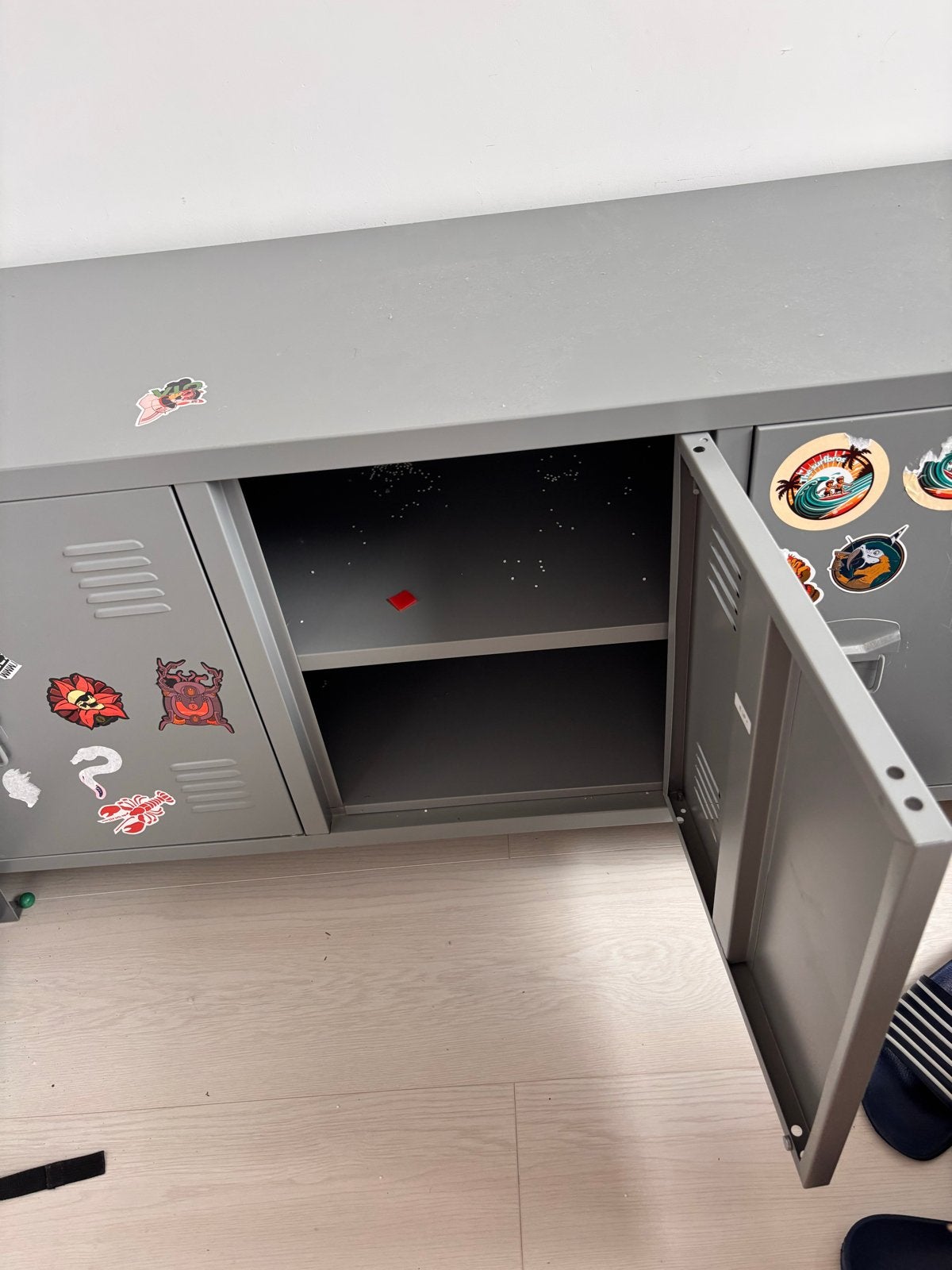 Grijze metalen locker kast met 3 deuren, Ophalen, Gebruikt