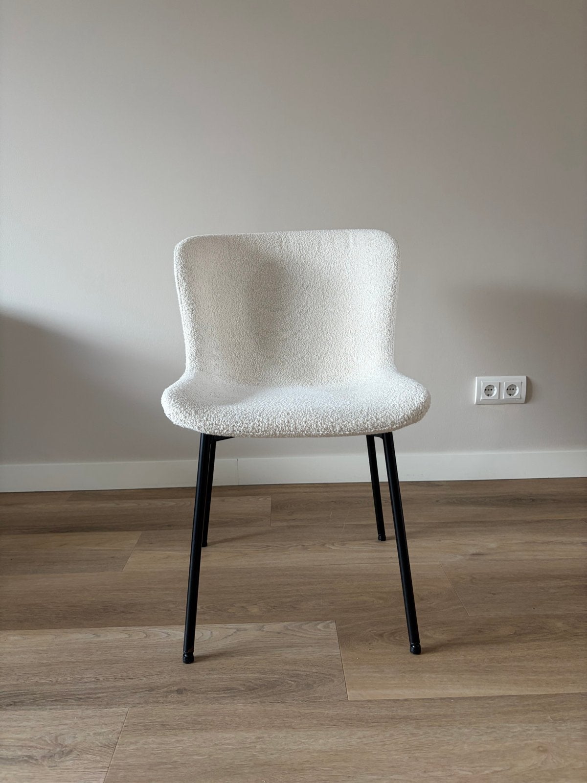 Karwei Belle stoel, crème bouclé stof, Ophalen, Gebruikt, Overige kleuren, Eén