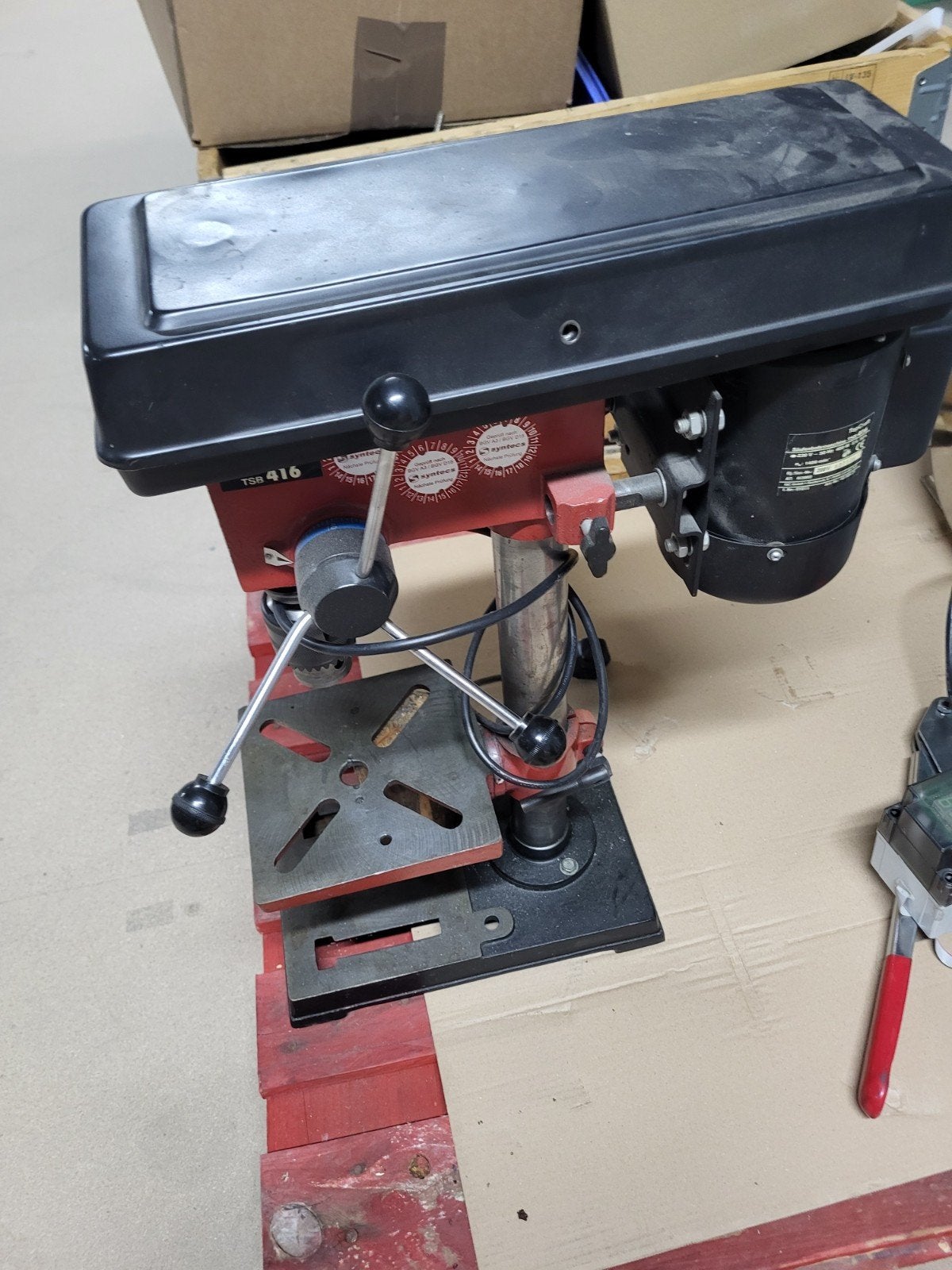 Kolomboormachine, Doe-het-zelf en Verbouw, Gereedschap | Boormachines, Ophalen, Gebruikt, 400 tot 600 watt, Kolomboormachine
