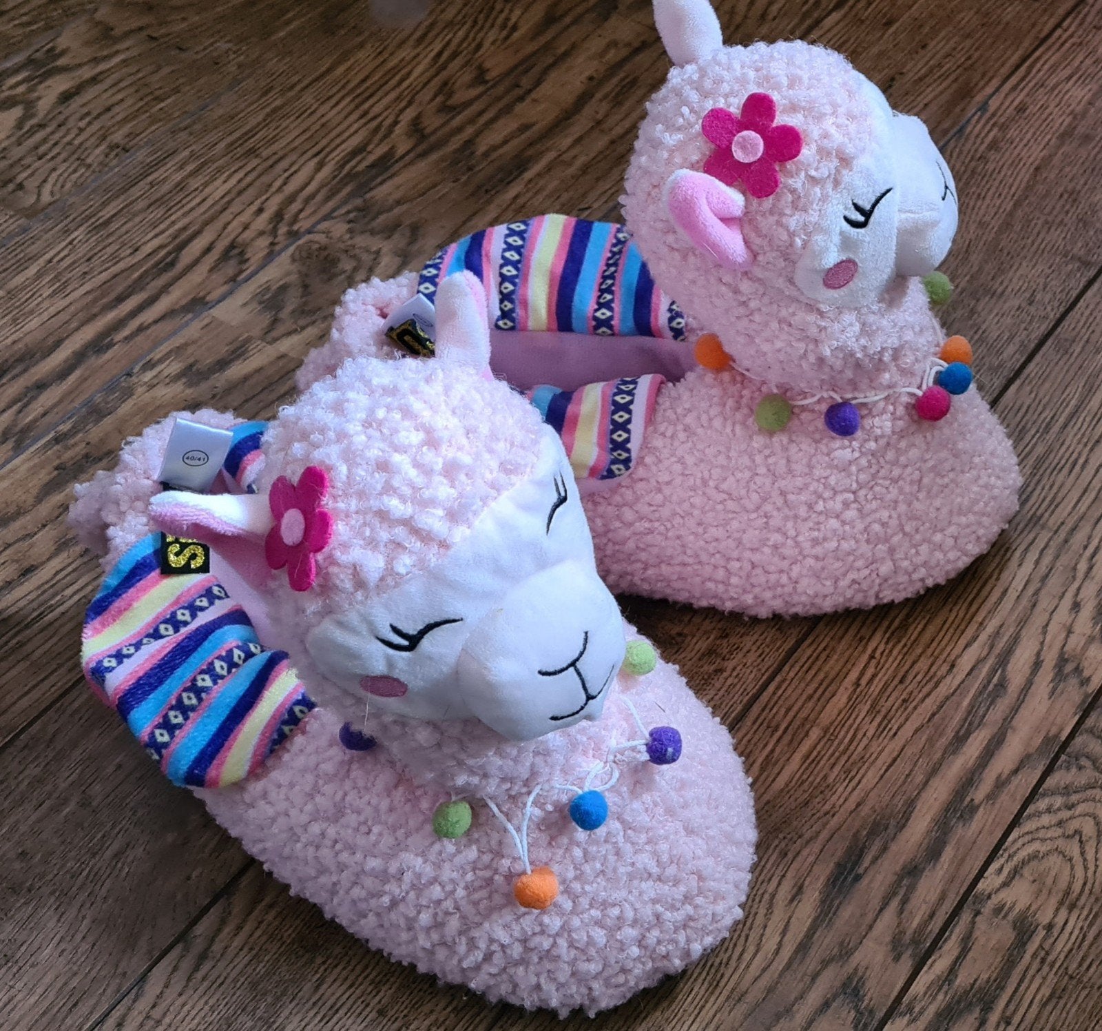 Nieuwe Alpaca Pantoffels - Maat 40/41, Kleding | Dames, Schoenen, Ophalen of Verzenden, Nieuw, Roze, Pantoffels of Sloffen