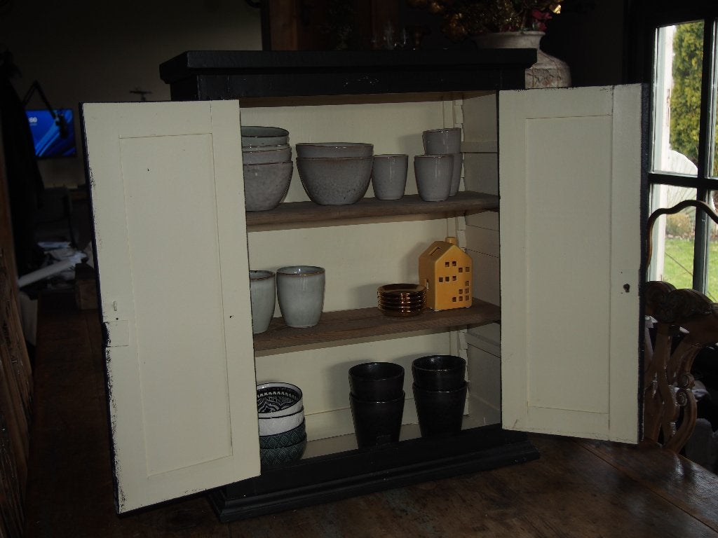 Oude Brocante Wandkastje, Antiek en Kunst, Antiek | Meubels | Kasten, Ophalen