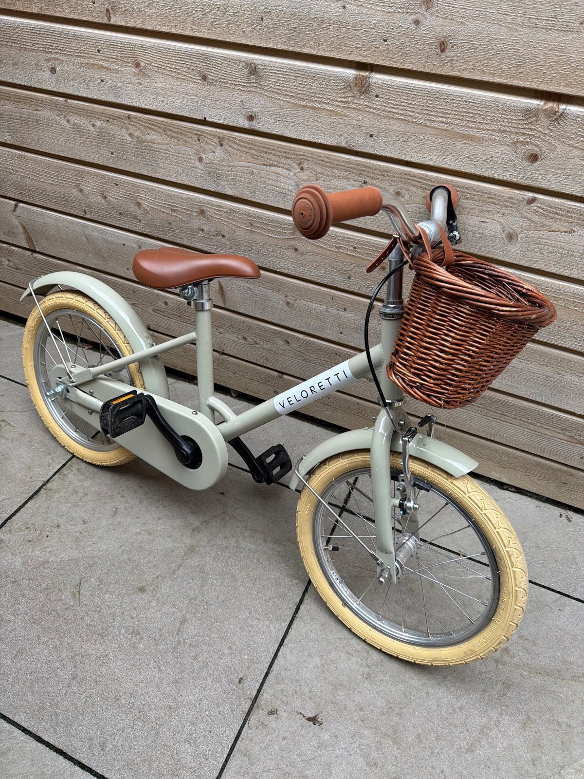 Veloretti Kinderfiets 16 inch met mandje, Fietsen en Brommers, Fietsen | Kinderfietsjes, Ophalen of Verzenden, Zo goed als nieuw