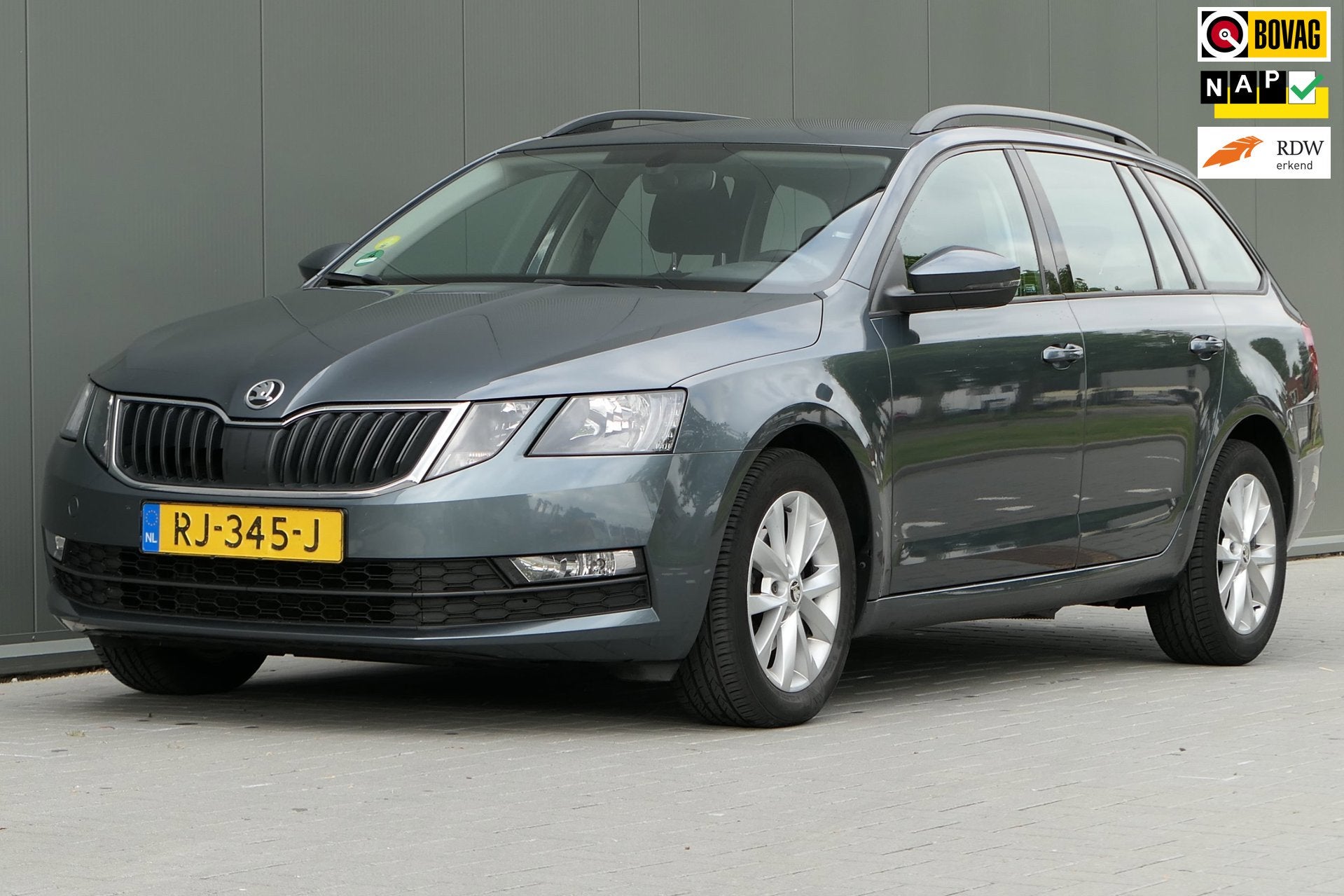 Skoda Octavia Combi 1.6 TDI Greentech Ambition Business NAP, Auto's, Skoda, Voorwielaandrijving, 1227 kg, Stof, Gebruikt