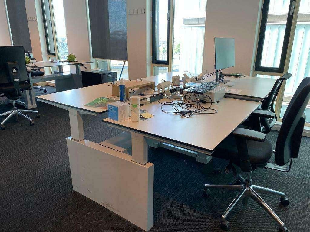Steelcase Activa design flex werkplek / bureau ( wit ) 50x, Overige typen, 160 cm, In hoogte verstelbaar, Shopeu@steelcase.com