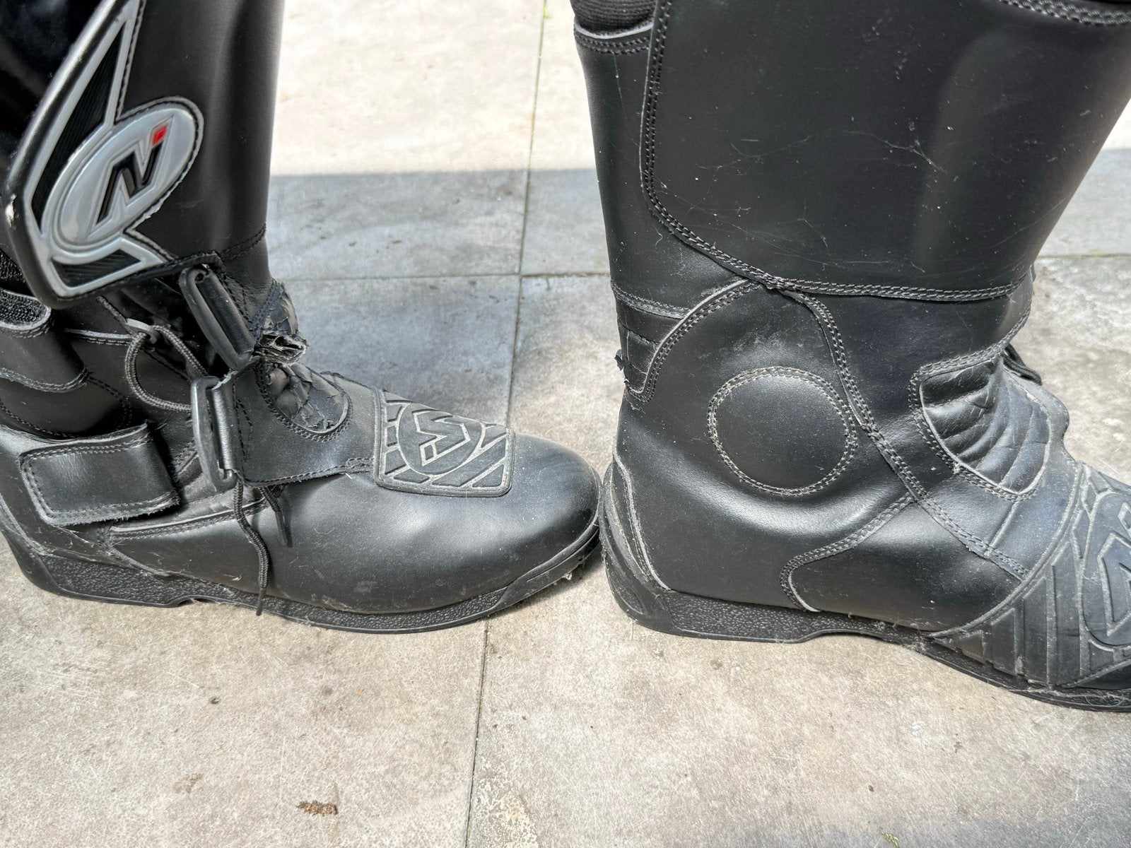 Zwarte Nitro motorlaarzen - Maat 43, Motoren, Kleding | Motorkleding, Ophalen, Tweedehands, Heren, Laarzen