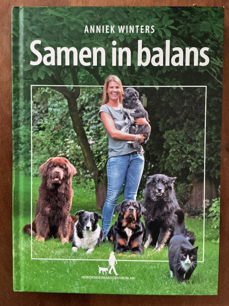 Samen in balans - Anniek Winters, Boeken, Ophalen of Verzenden, Zo goed als nieuw, Honden, Anniek Winters