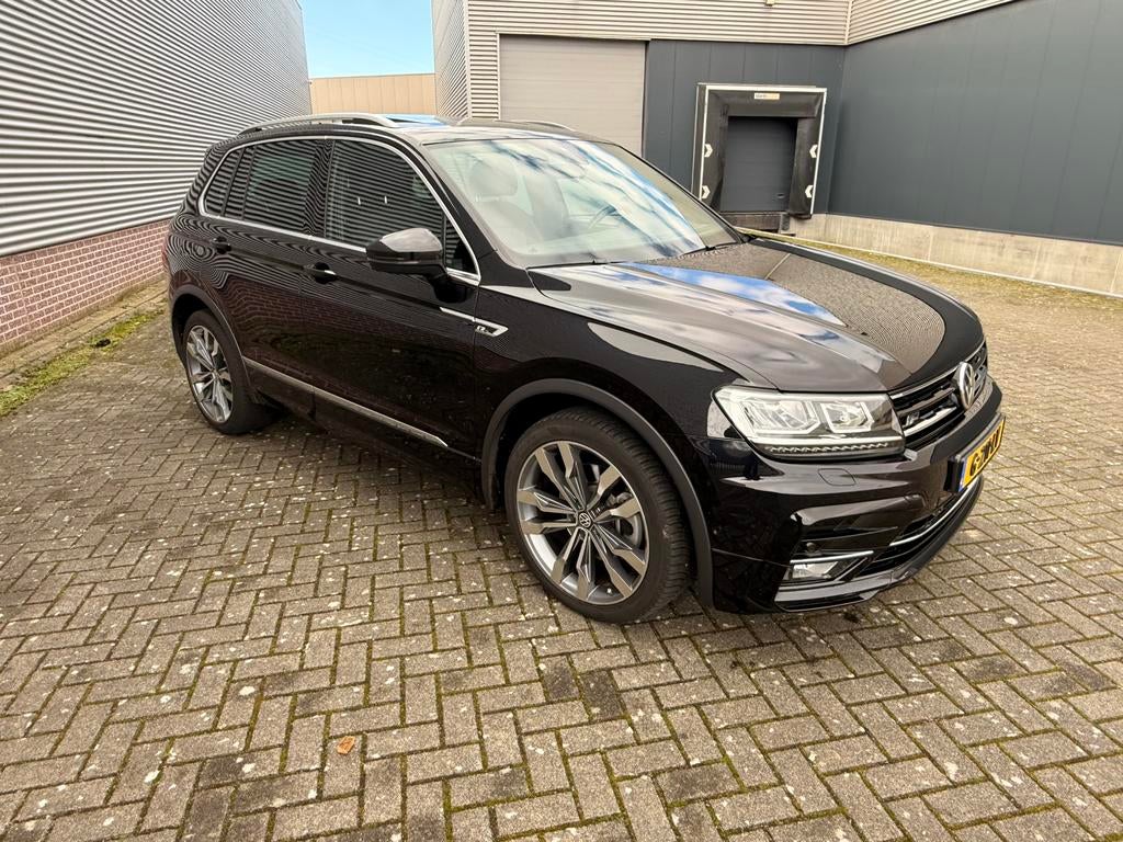 Volkswagen Tiguan 2.0 TSI 190pk 4Motion DSG 2019 Zwart, Automaat, 1984 cc, 2500 kg, Zwart