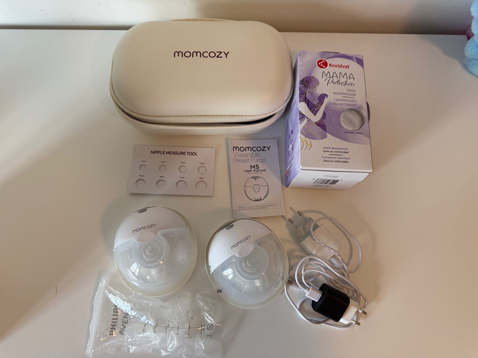 Momcozy borstkolf set met accessoires, Overige merken, Borstkolf, Ophalen of Verzenden, Zo goed als nieuw