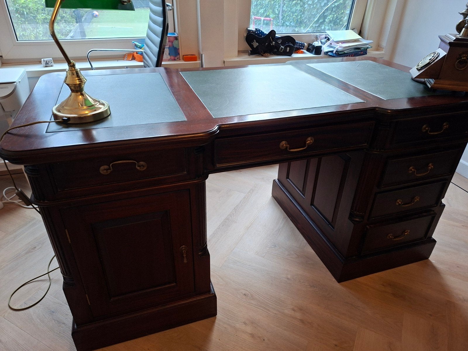 Klassiek Engels bureau 75x160 cm met lades en opbergruimte, Ophalen, Gebruikt