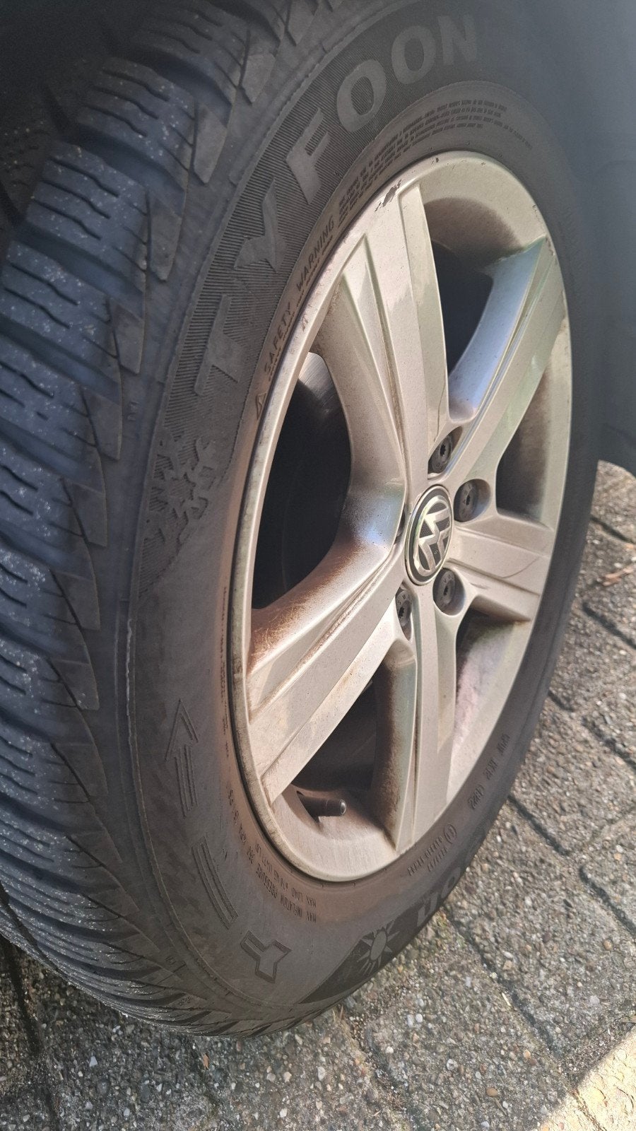 Tyfoon All Season banden met velgen - 16 inch, Ophalen, Gebruikt, 16 inch, Banden en Velgen