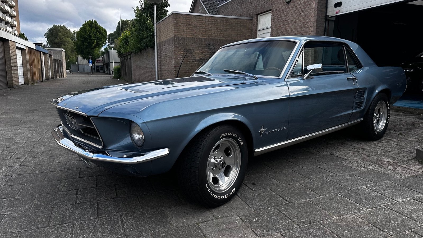 Ford 1967 Blauw, Ophalen